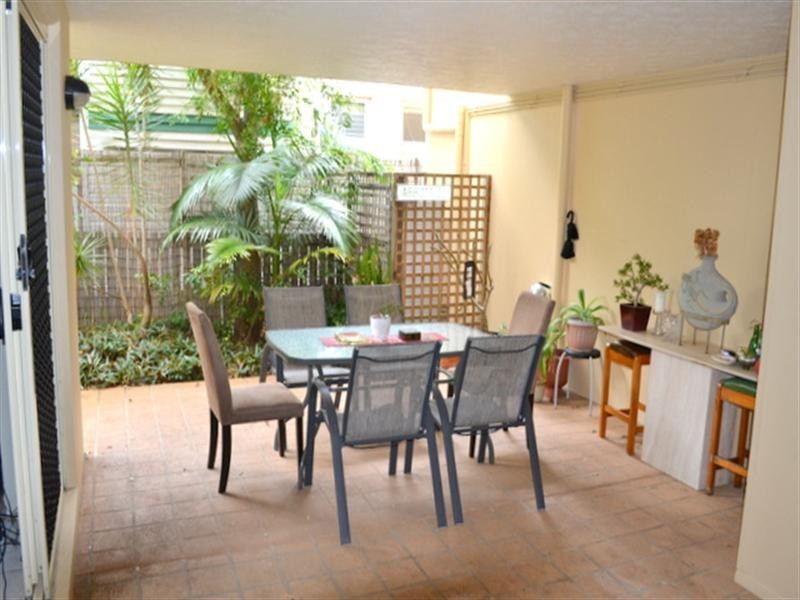 1/12 Buxton Street, Ascot QLD 4007