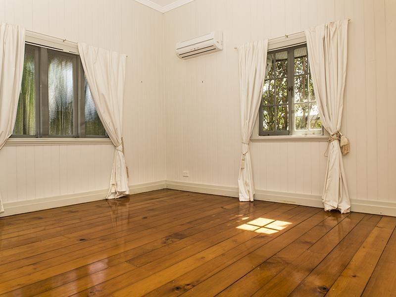 24 Gordon Street, Hendra QLD 4011