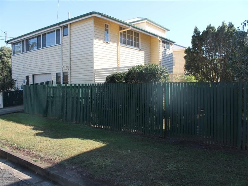 24 Gordon Street, Hendra QLD 4011