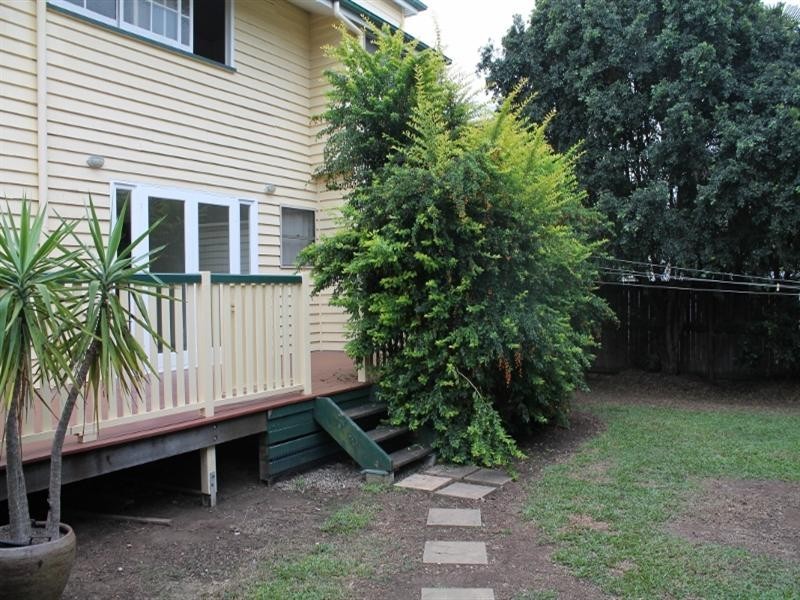 24 Gordon Street, Hendra QLD 4011