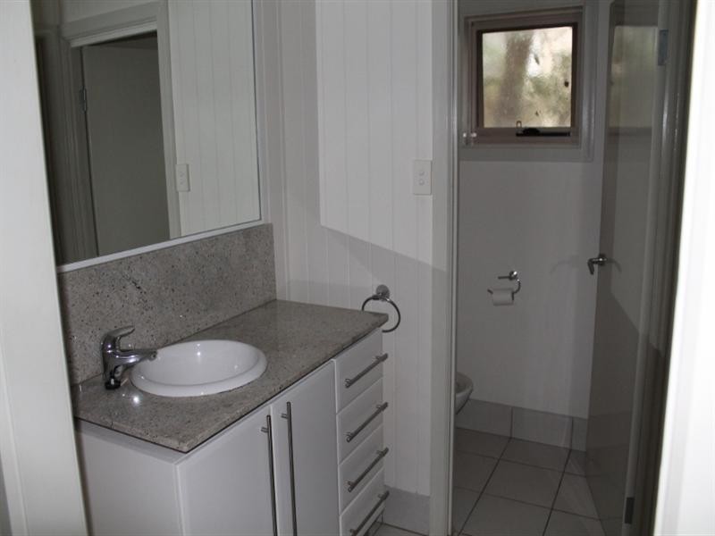 24 Gordon Street, Hendra QLD 4011