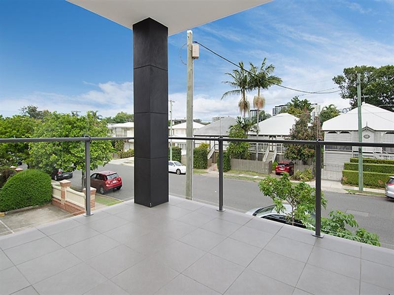12 Dobson Street, Ascot QLD 4007