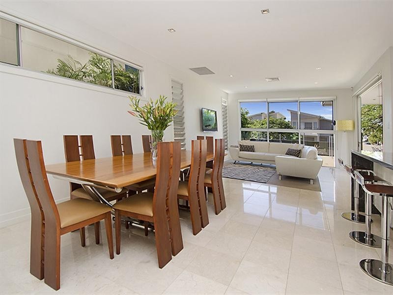 2 School Street, Hendra QLD 4011