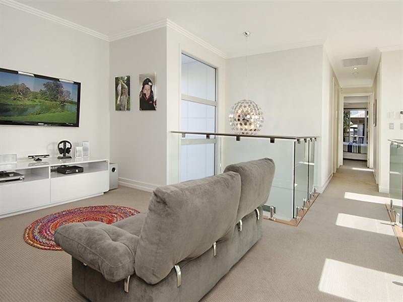 2 School Street, Hendra QLD 4011