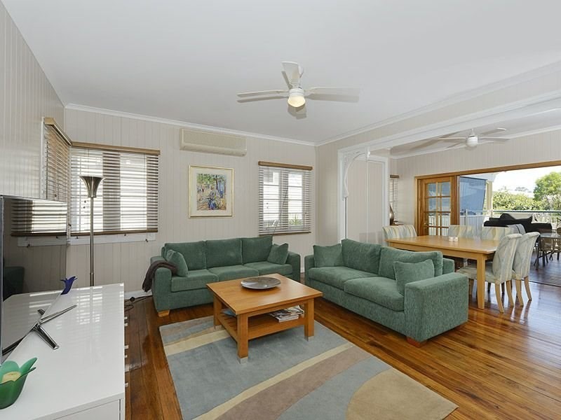 52 White Street, Graceville QLD 4075