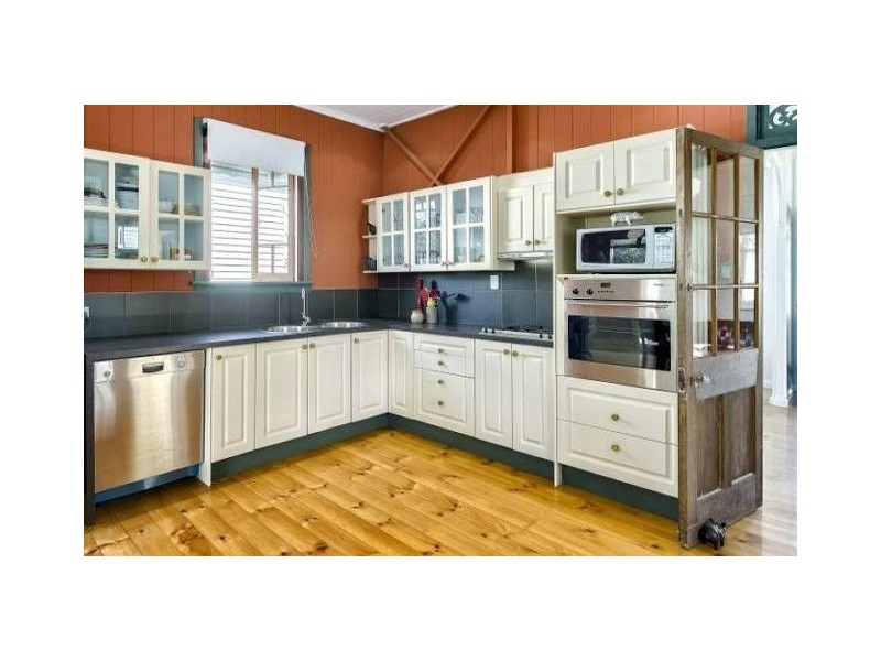 45 Grove Street, Albion QLD 4010