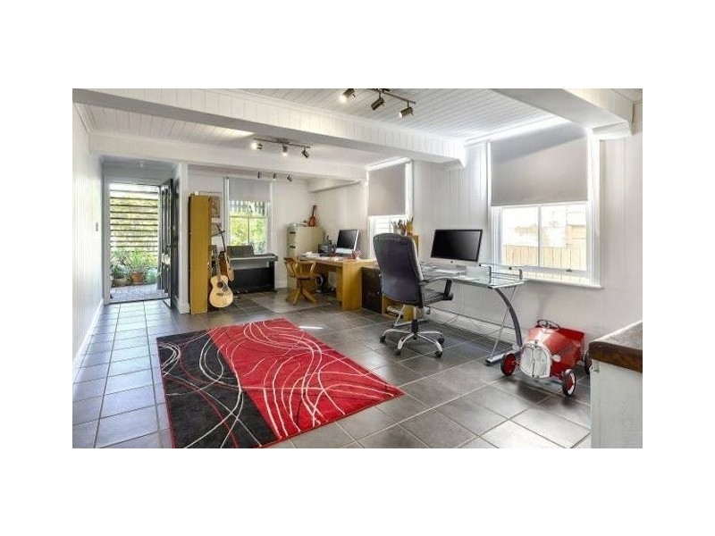 45 Grove Street, Albion QLD 4010