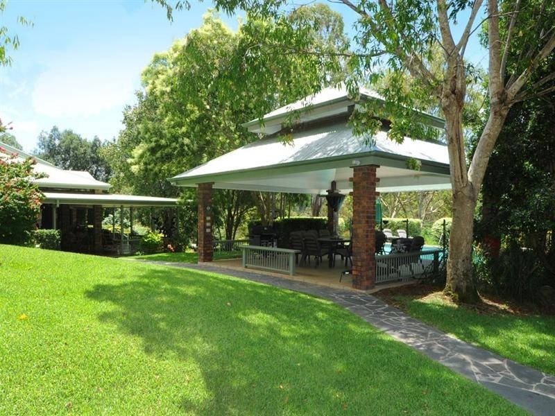 520 Gold Creek Road, Brookfield QLD 4069