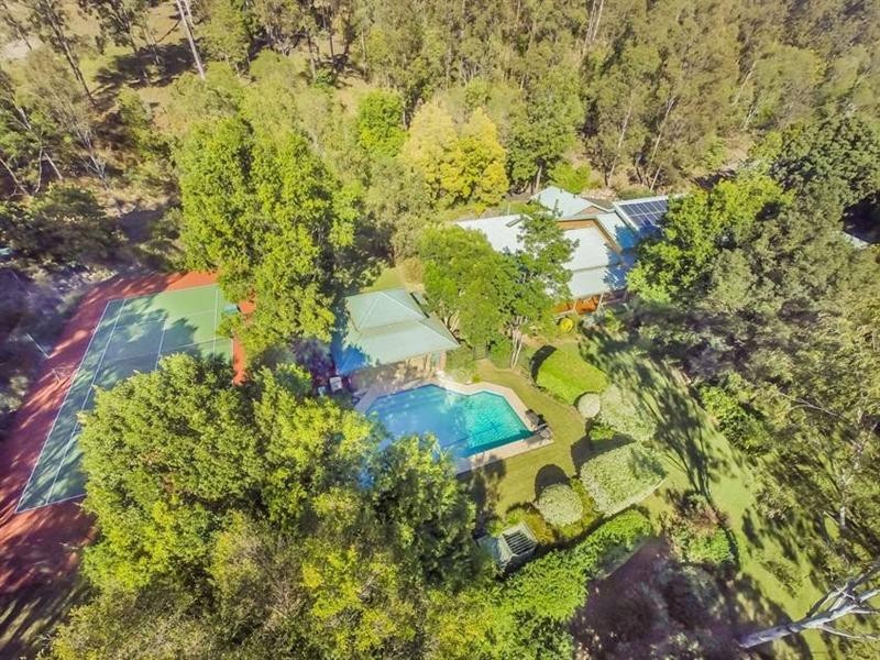 520 Gold Creek Road, Brookfield QLD 4069
