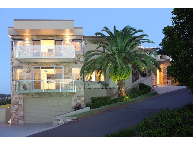 7 Pine Mountain Court, Carina Heights QLD 4152