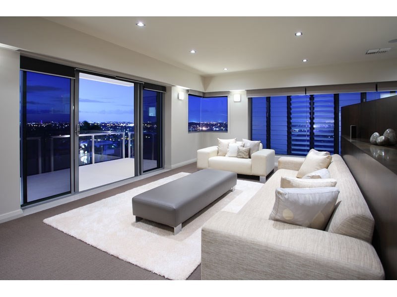 7 Pine Mountain Court, Carina Heights QLD 4152