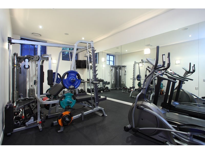 7 Pine Mountain Court, Carina Heights QLD 4152