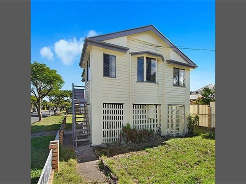 242 Nudgee Road, Hendra QLD 4011
