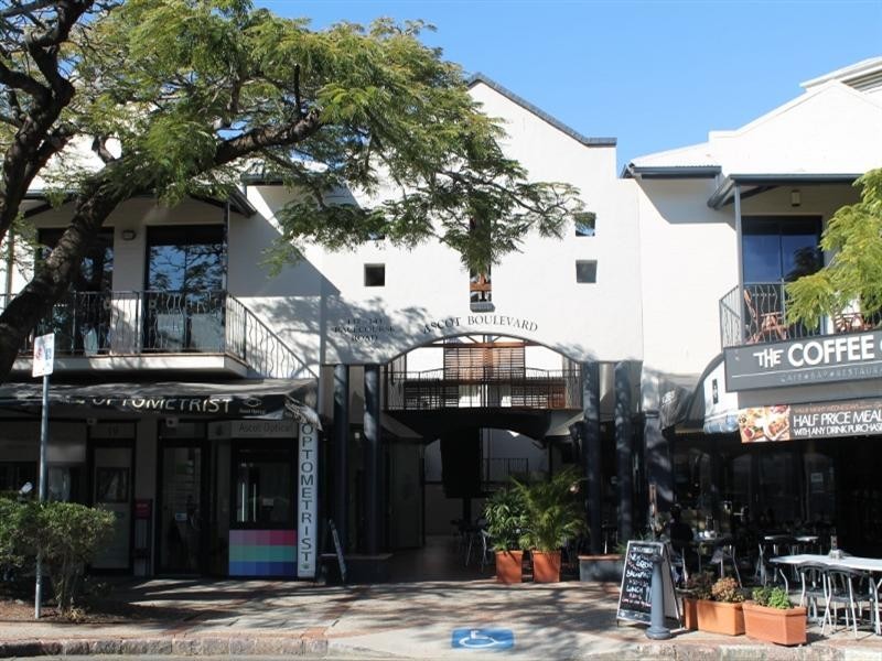 17/143 Racecourse Road, Ascot QLD 4007