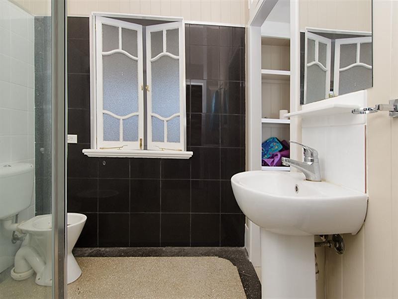 24 Webster Avenue, Hendra QLD 4011