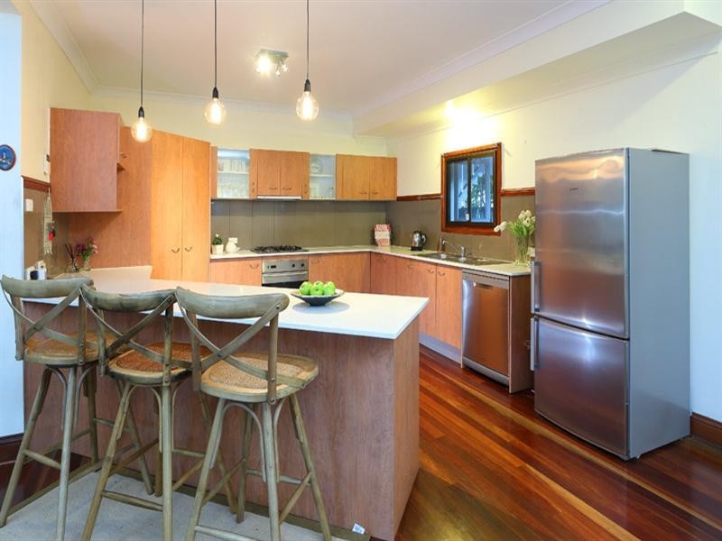 26 Allen Street, Hamilton QLD 4007