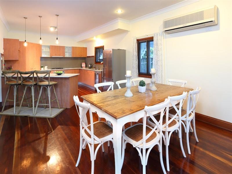 26 Allen Street, Hamilton QLD 4007