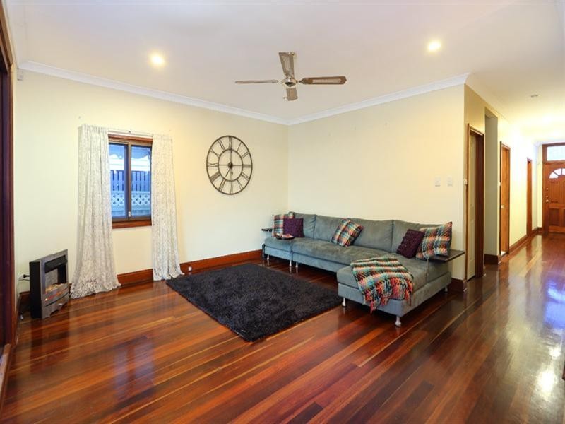 26 Allen Street, Hamilton QLD 4007