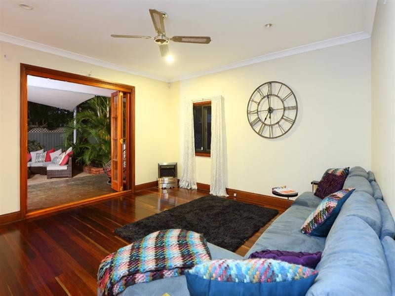 26 Allen Street, Hamilton QLD 4007