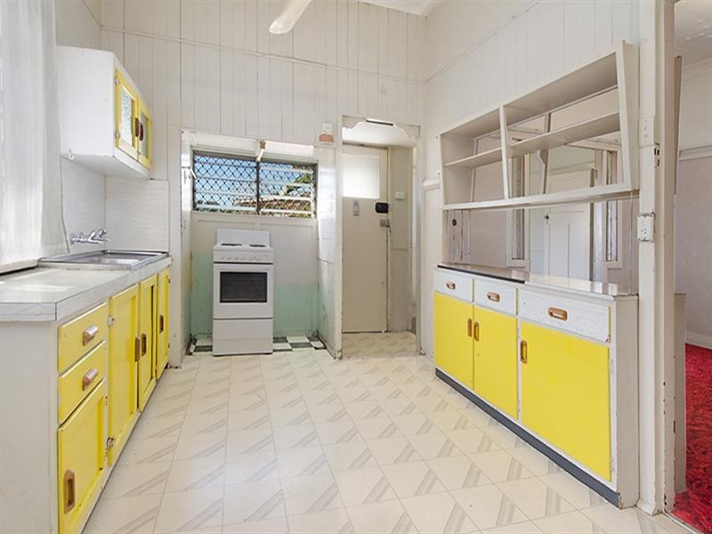 83 Grange Road, Grange QLD 4051