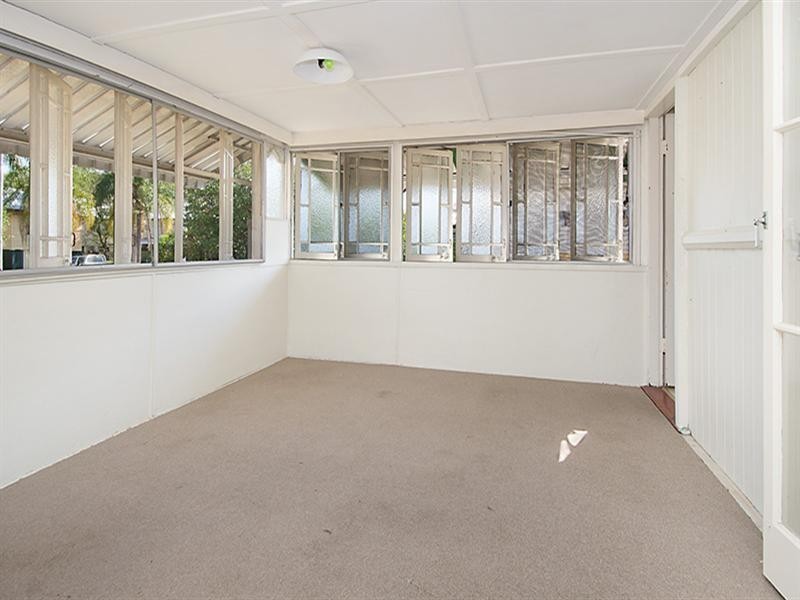 83 Grange Road, Grange QLD 4051