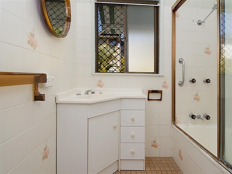 83 Grange Road, Grange QLD 4051