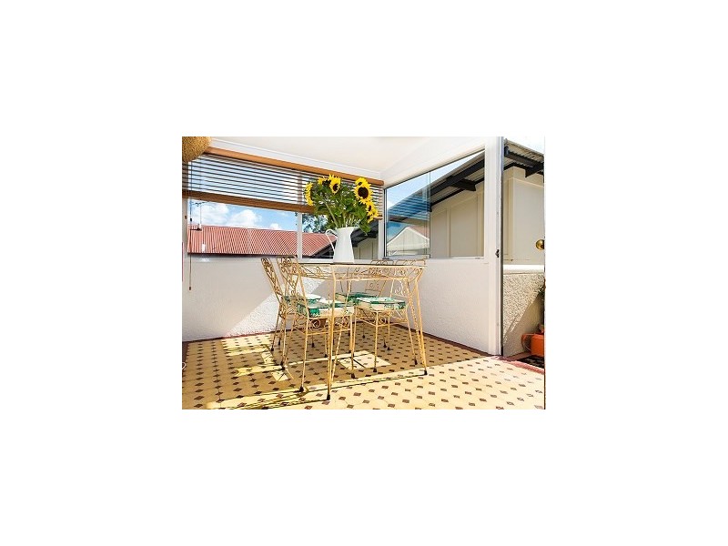 2/430 Sandgate Road, Albion QLD 4010