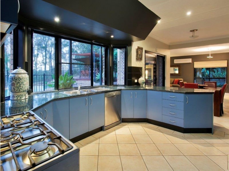 6 Spry Court, Petrie QLD 4502