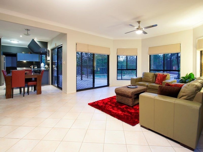 6 Spry Court, Petrie QLD 4502
