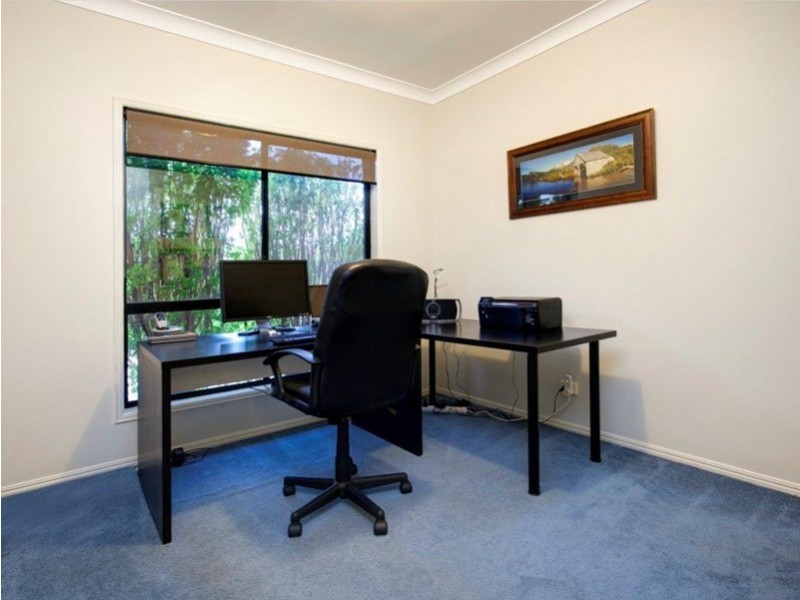 6 Spry Court, Petrie QLD 4502