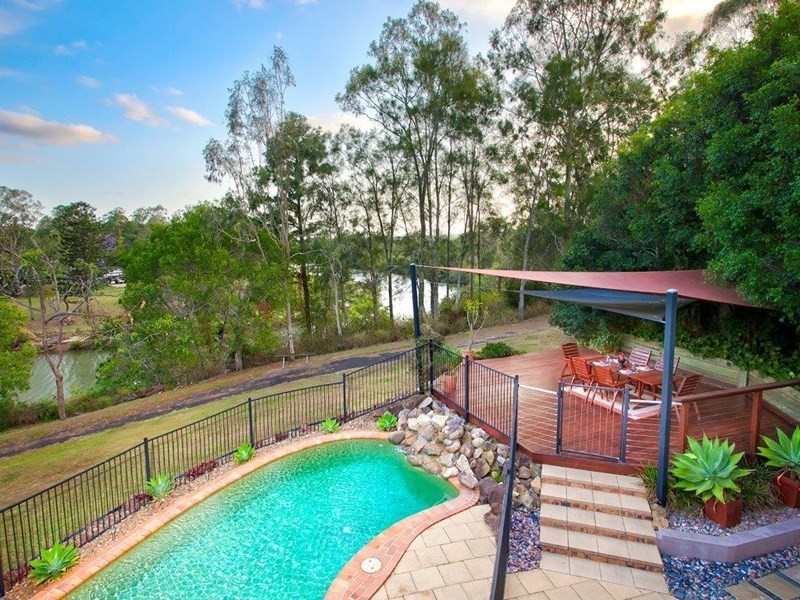 6 Spry Court, Petrie QLD 4502