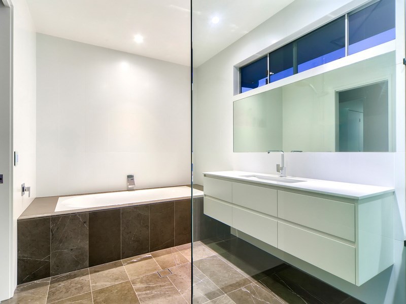 16A Doncaster Street, Hendra QLD 4011