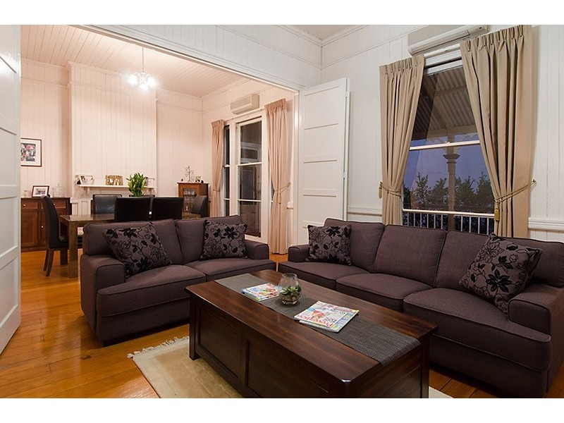 12 Jackson Street, Clayfield QLD 4011