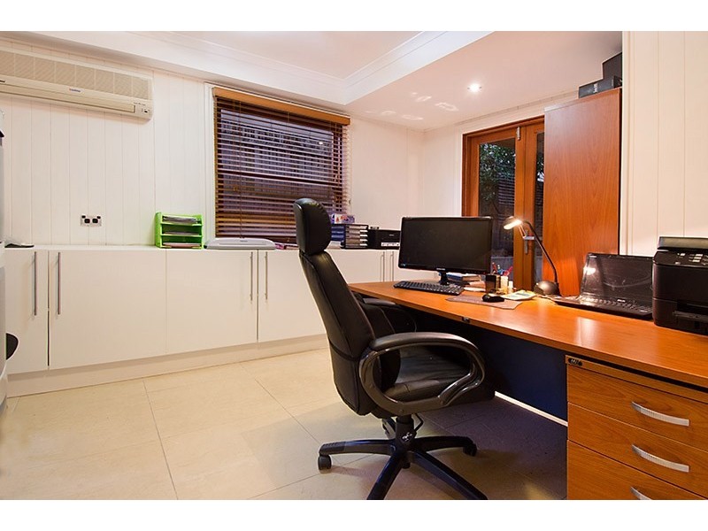 12 Jackson Street, Clayfield QLD 4011