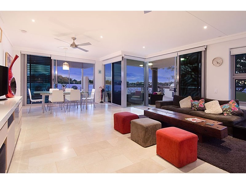 1105/118 Parkside Circuit, Hamilton QLD 4007