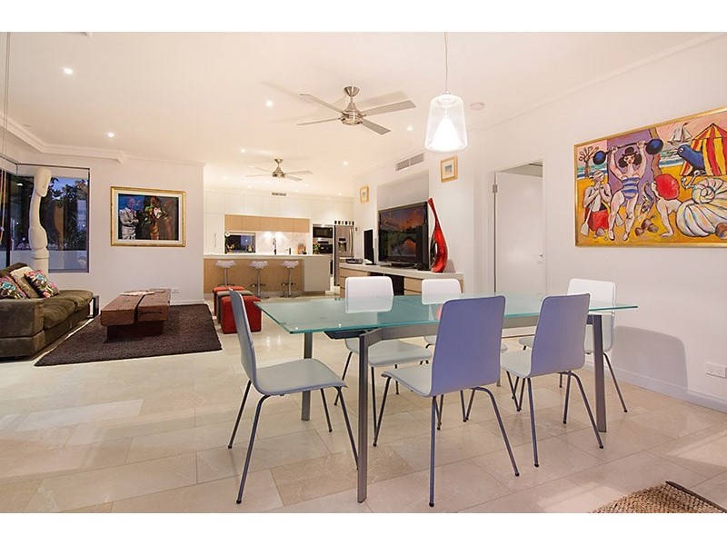 1105/118 Parkside Circuit, Hamilton QLD 4007