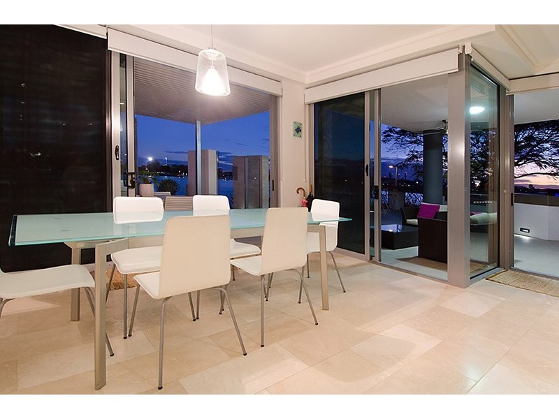 1105/118 Parkside Circuit, Hamilton QLD 4007