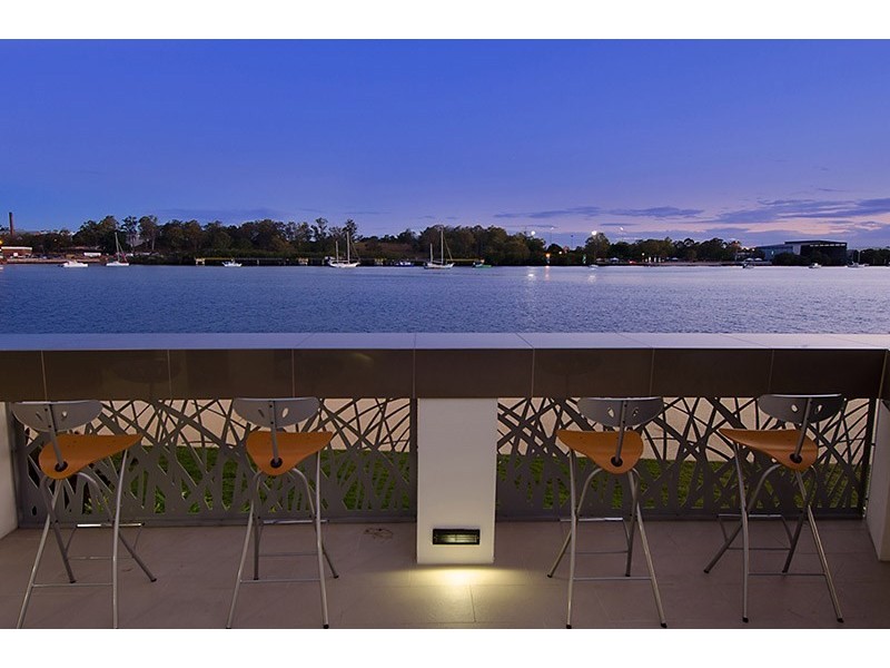 1105/118 Parkside Circuit, Hamilton QLD 4007