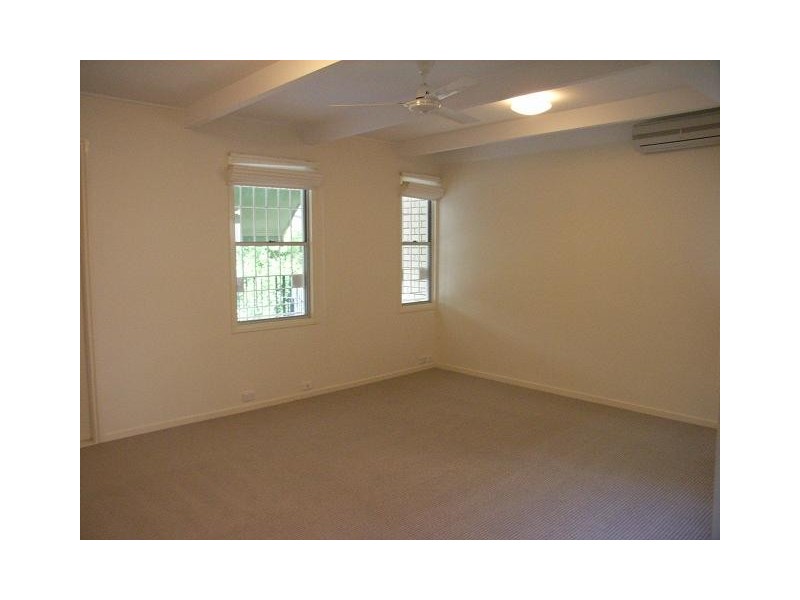 5 Whyenbah Street, Hamilton QLD 4007