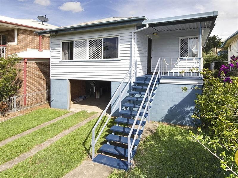 18 Halcomb Street, Zillmere QLD 4034