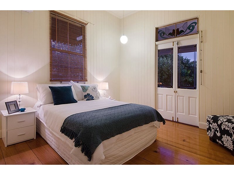 12 Lincoln Street, Wilston QLD 4051