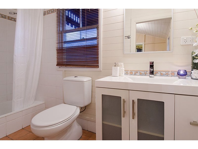 12 Lincoln Street, Wilston QLD 4051