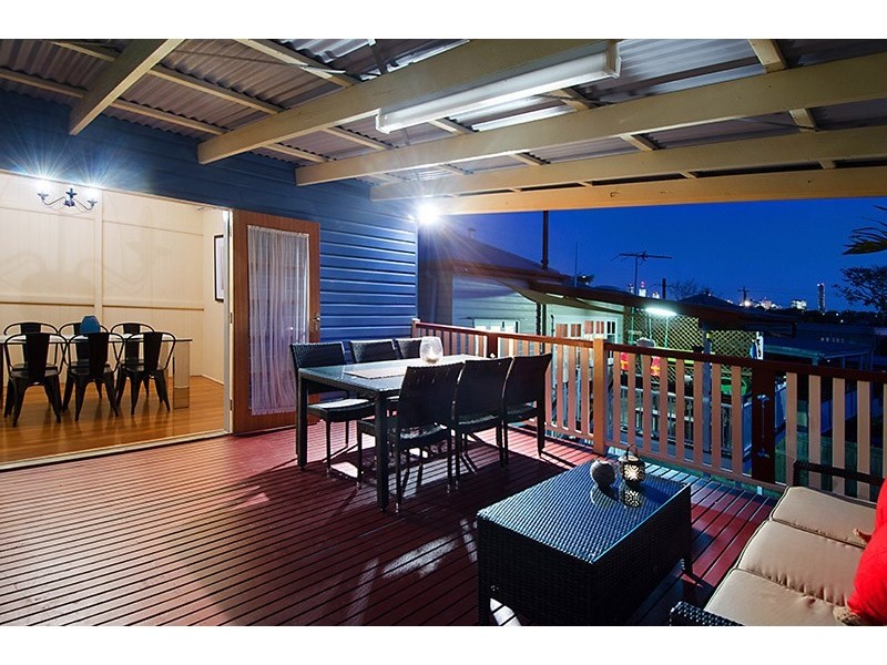 12 Lincoln Street, Wilston QLD 4051