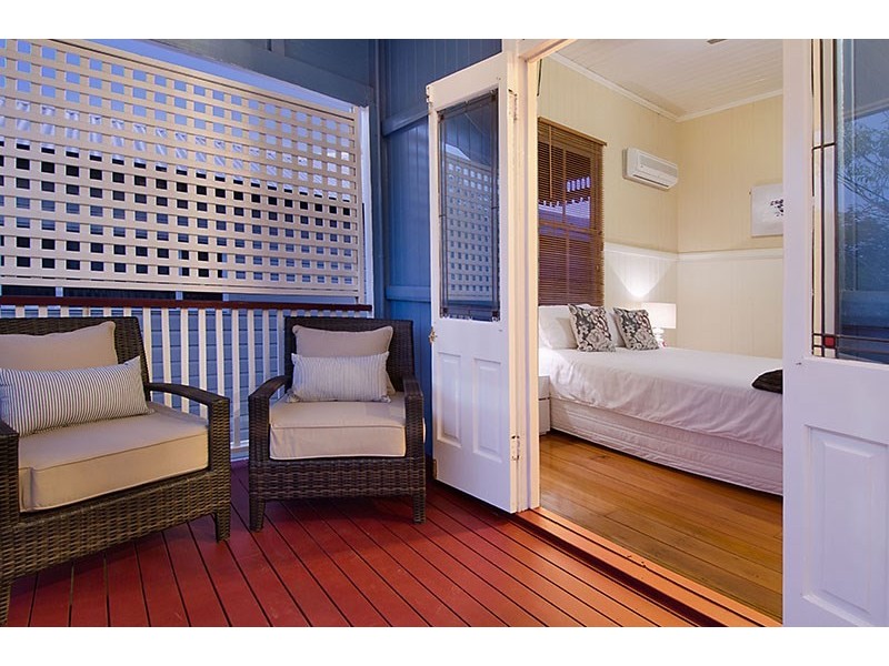 12 Lincoln Street, Wilston QLD 4051