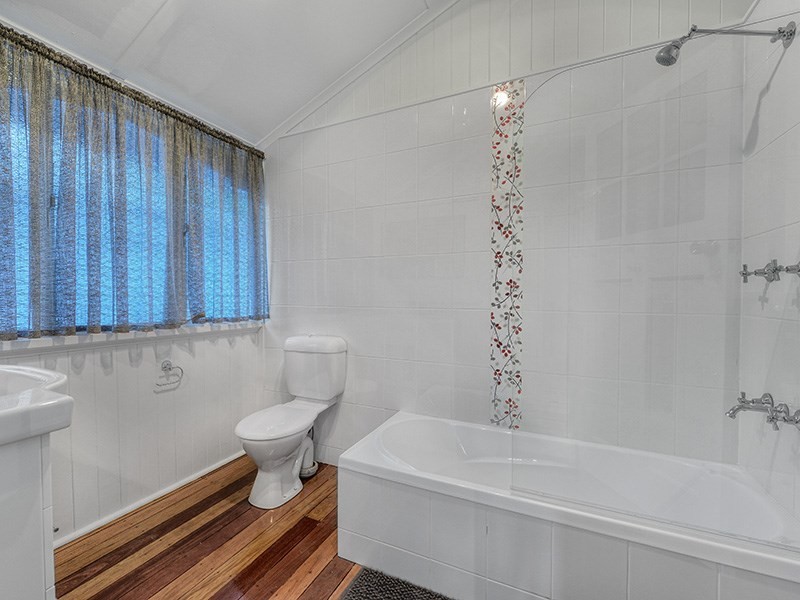 235 Sandgate Road, Albion QLD 4010