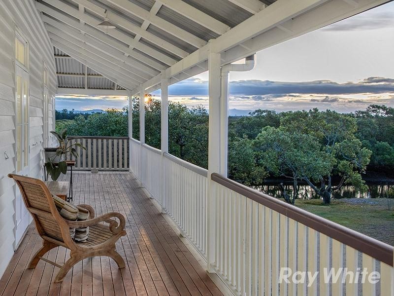 55 Chaseley Street, Nudgee Beach QLD 4014