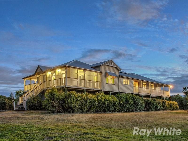 55 Chaseley Street, Nudgee Beach QLD 4014