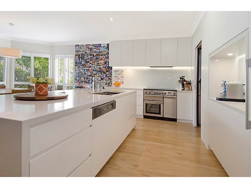 15 McGregor Street, Clayfield QLD 4011