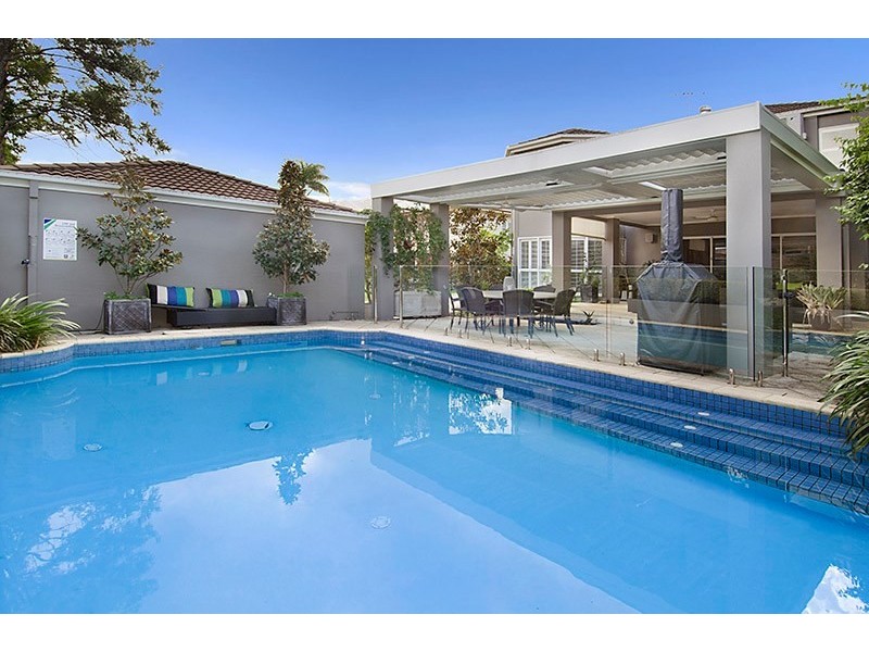 15 McGregor Street, Clayfield QLD 4011