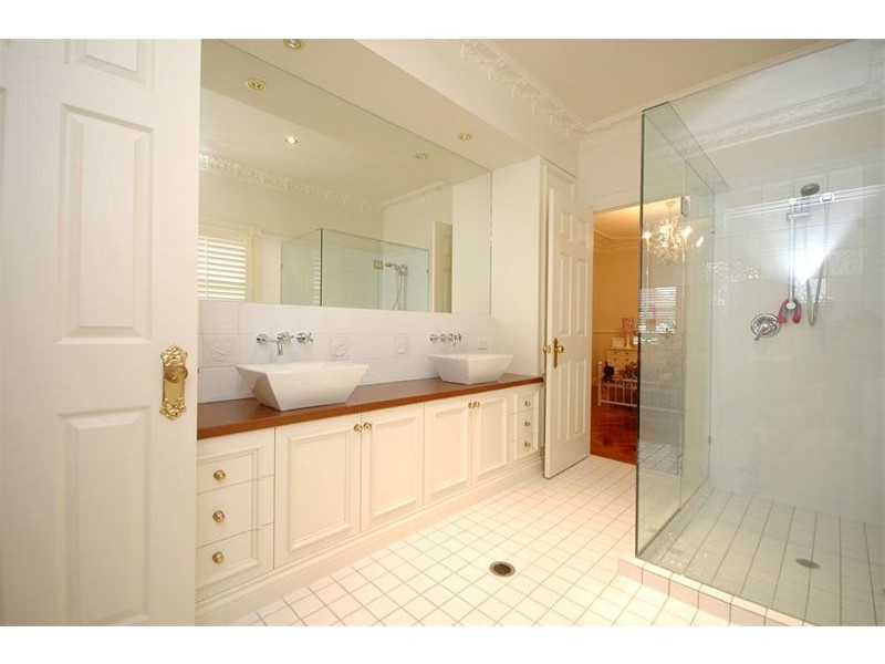 58 Anthony Street, Hamilton QLD 4007